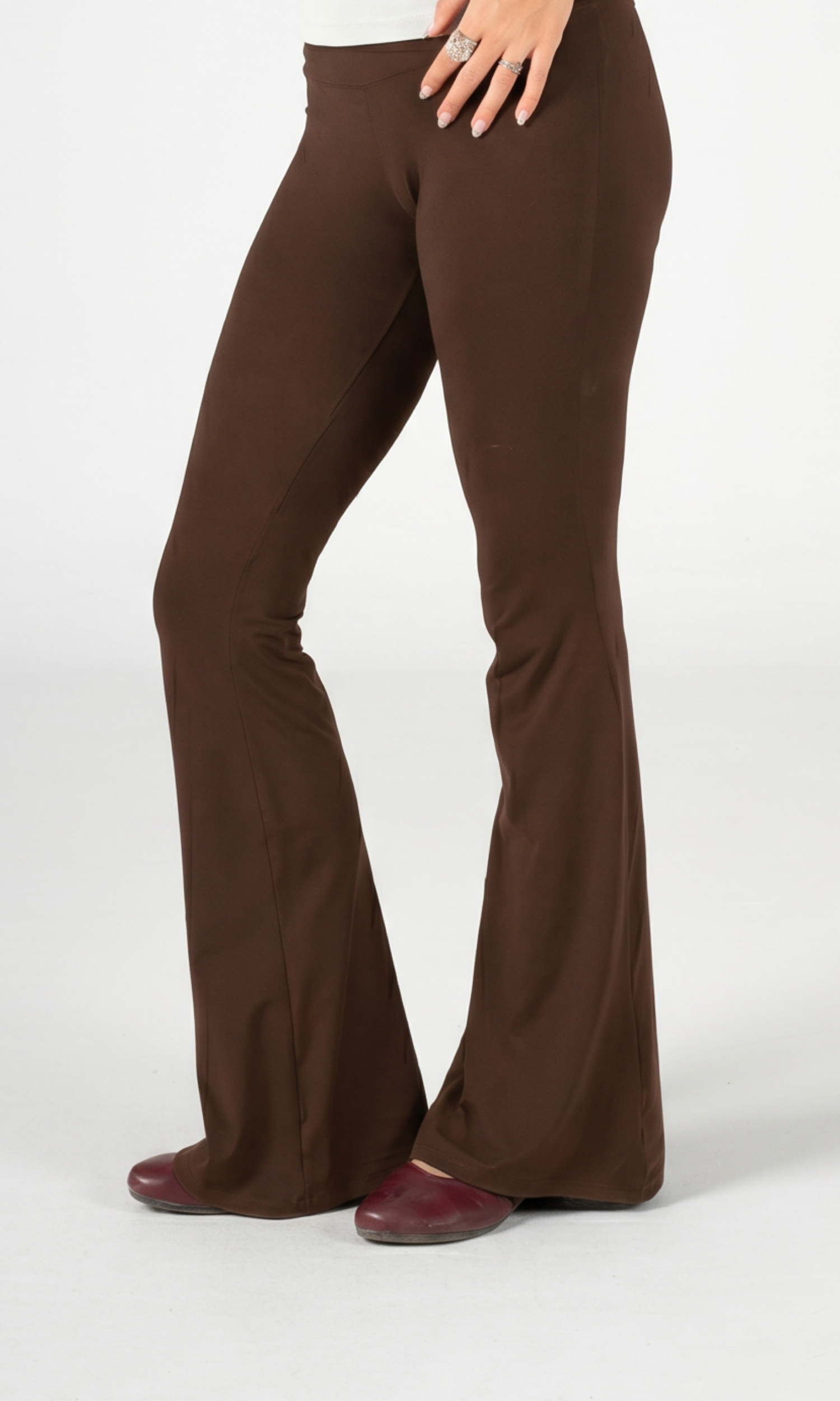 BROWN FLARED YOGA PANTS