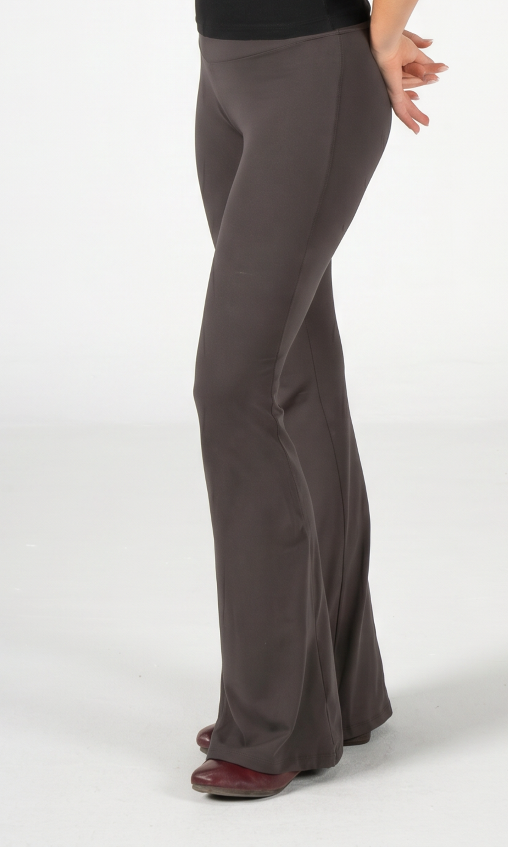 GREY FLARED YOGA PANTS