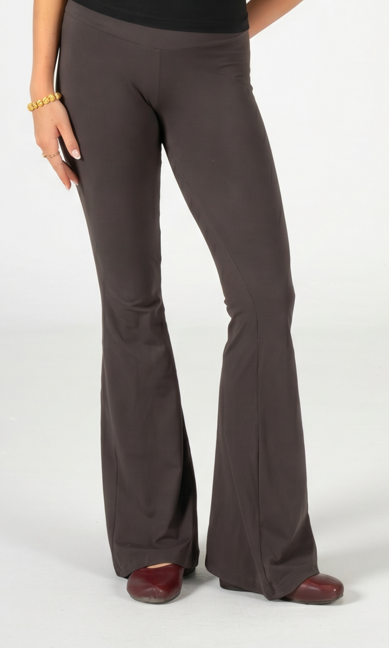 GREY FLARED YOGA PANTS