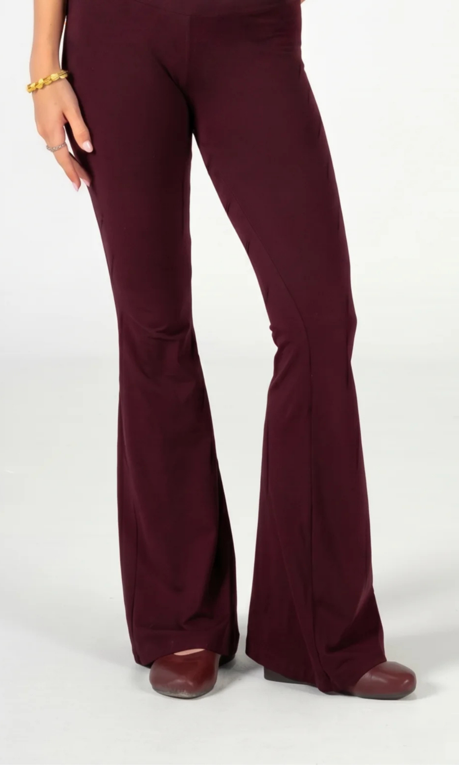 BURGUNDY FLARED YOGA PANTS