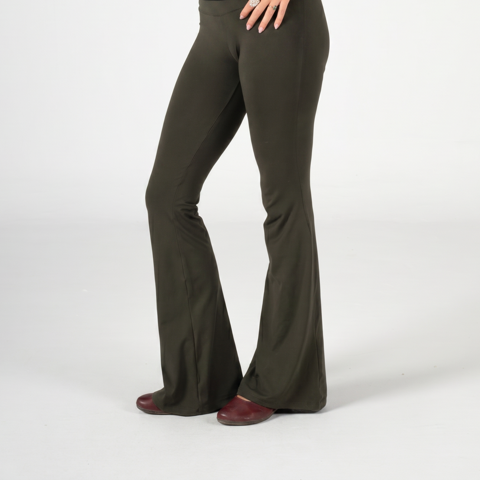 BROWN FLARED YOGA PANTS