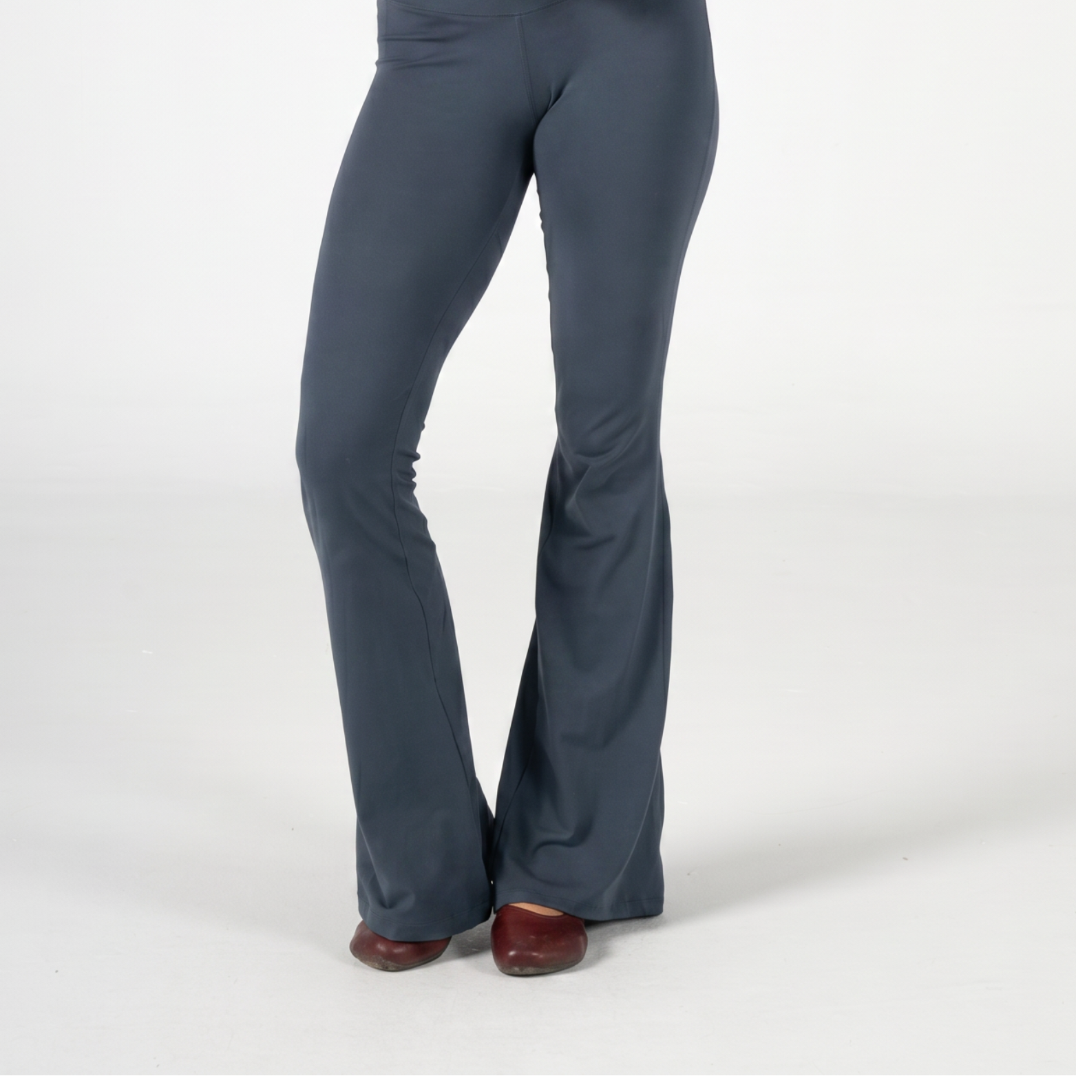 GREY FLARED YOGA PANTS