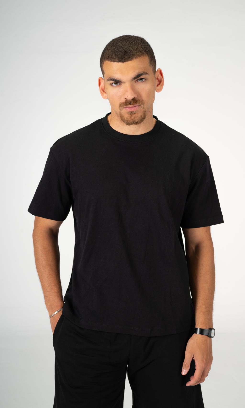 BLACK REGULAR FIT T-SHIRT