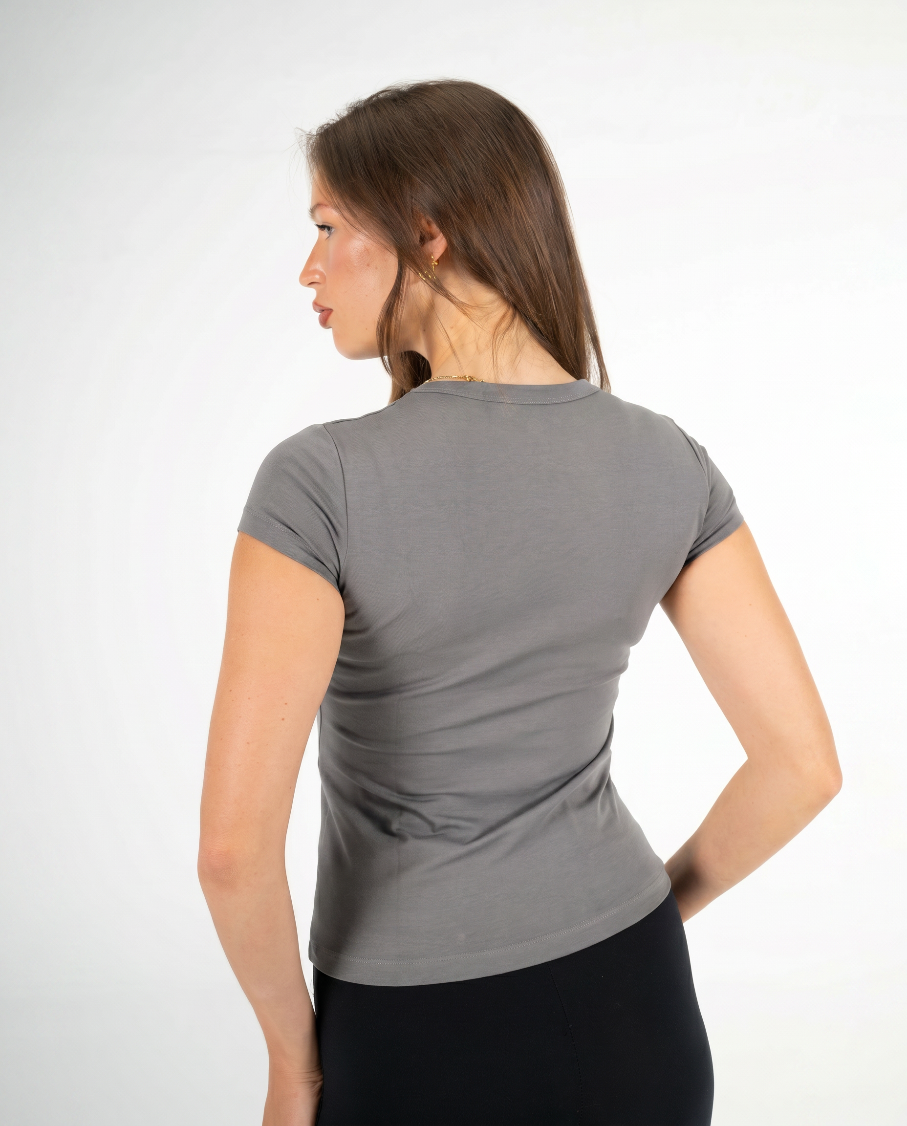 GREY ROUND NECK TOP