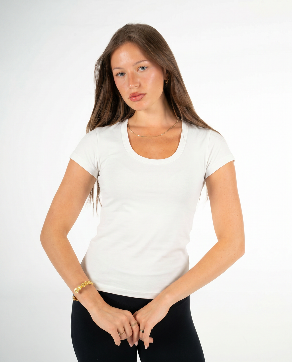 WHITE ROUND NECK TOP