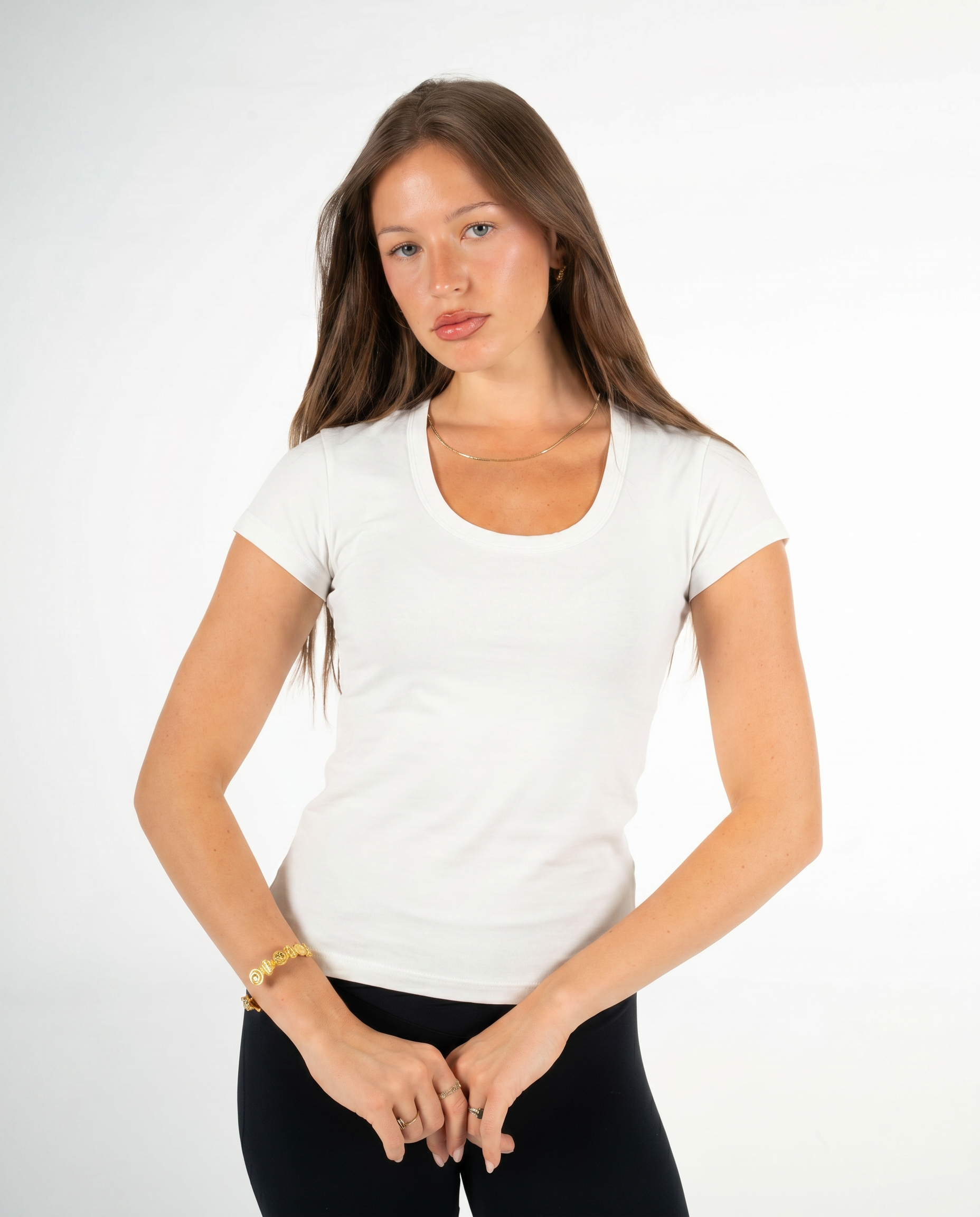 WHITE ROUND NECK TOP