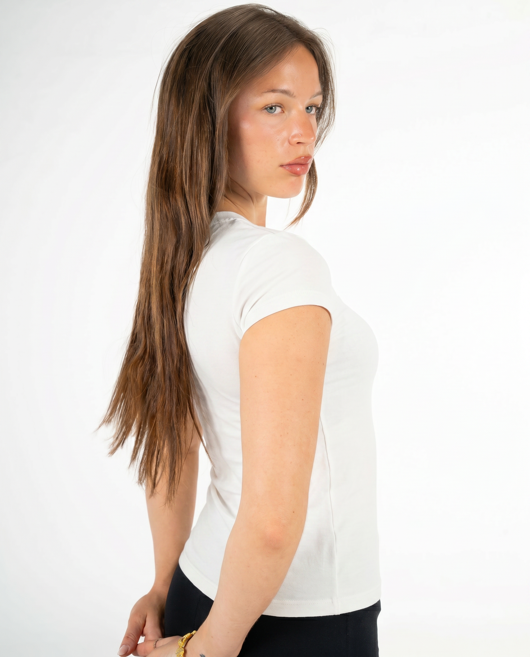 WHITE ROUND NECK TOP