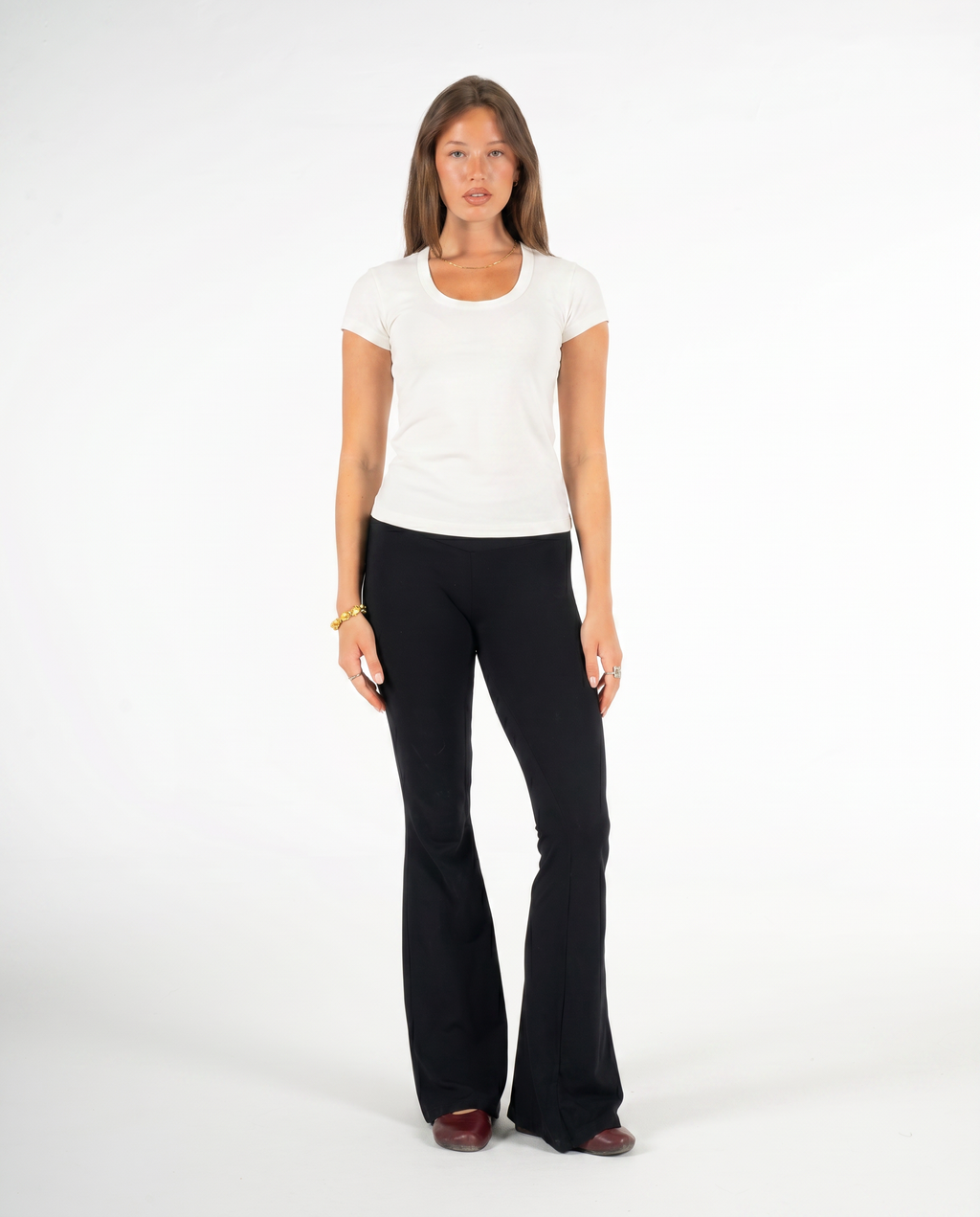 WHITE ROUND NECK TOP