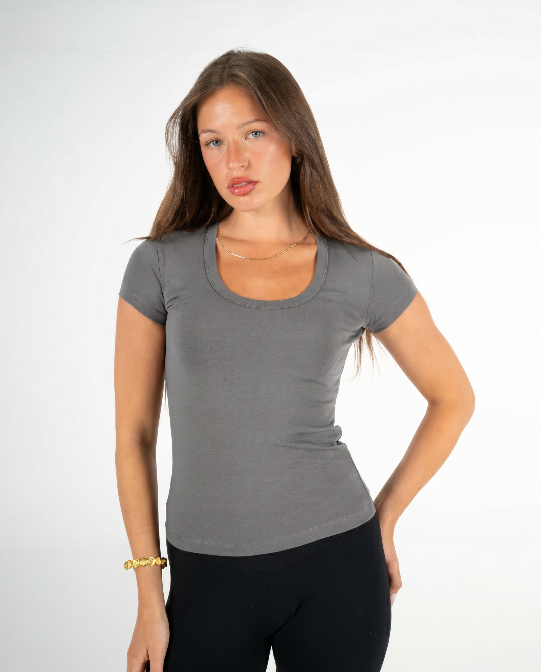 GRAY ROUND NECK TOP