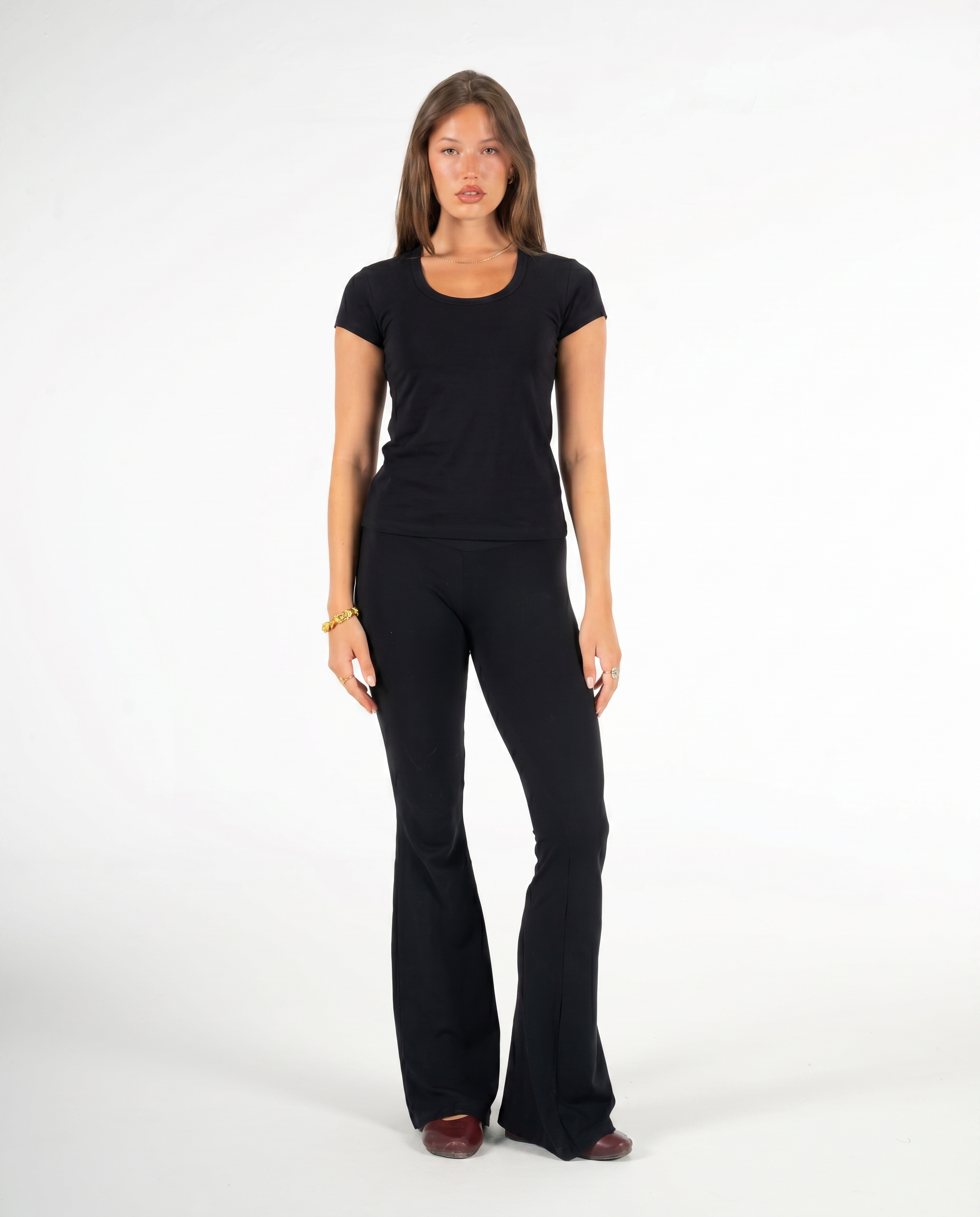 BLACK ROUND NECK TOP