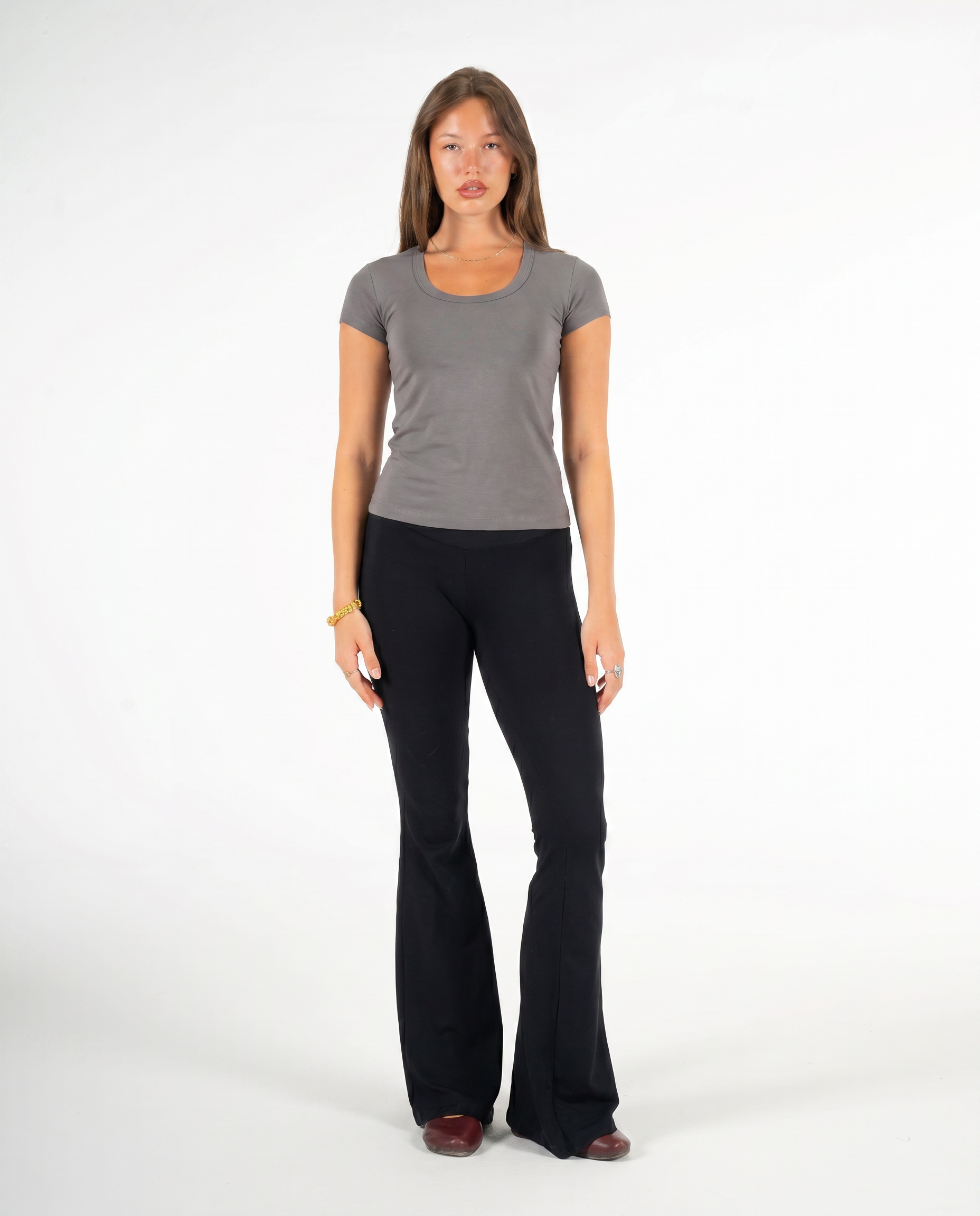 GRAY ROUND NECK TOP