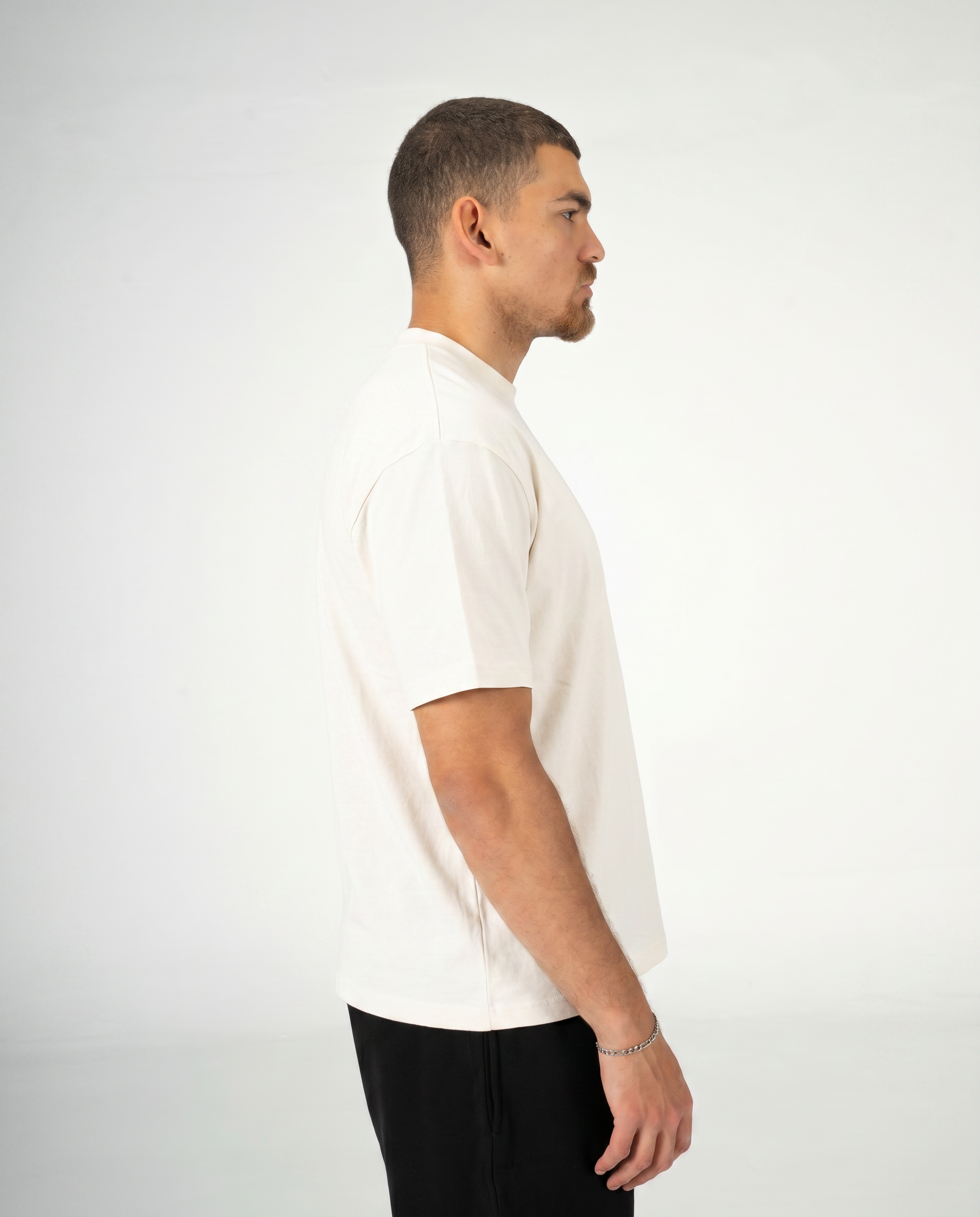 WHITE REGULAR FIT T-SHIRT