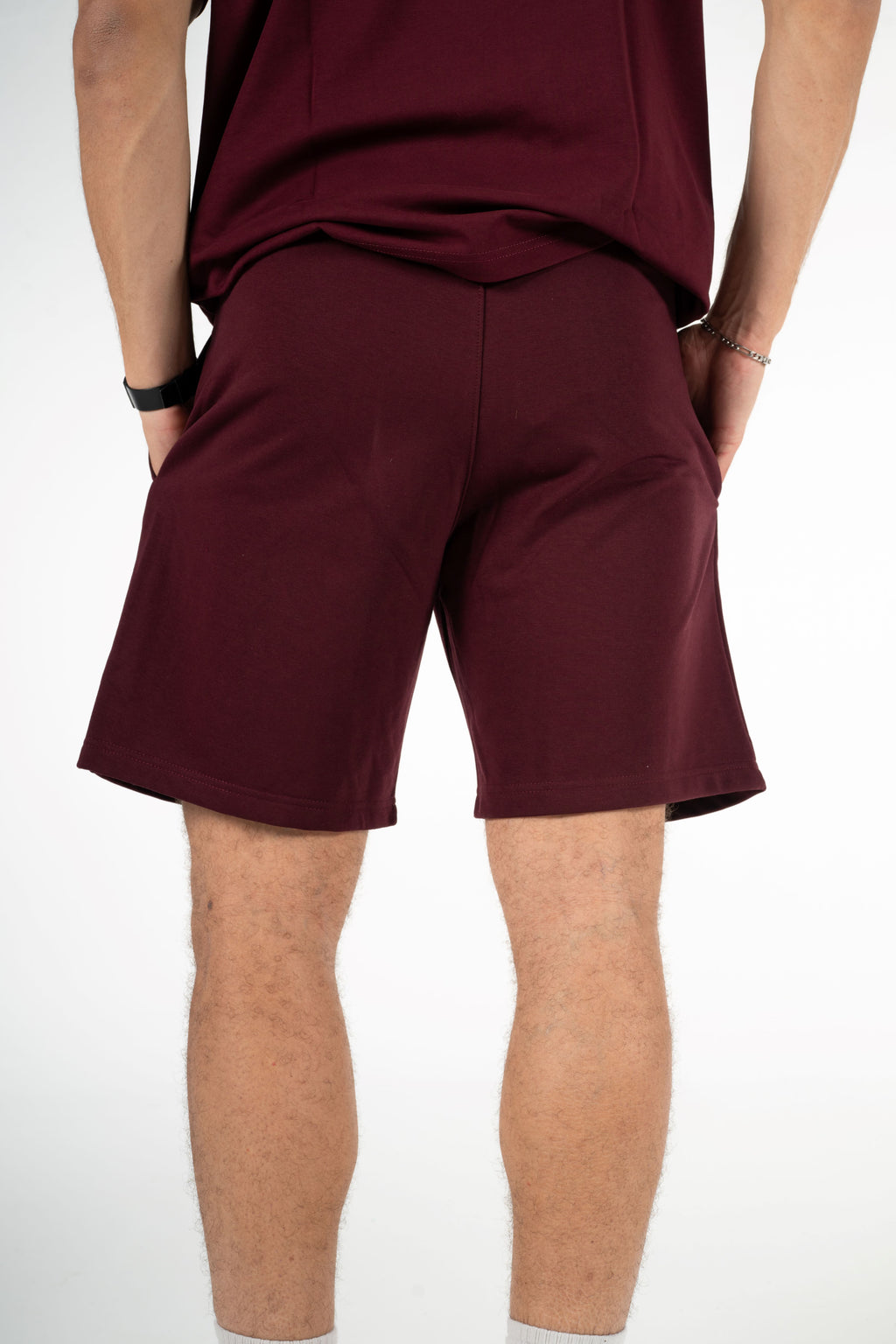 BURGUNDY SHORT
