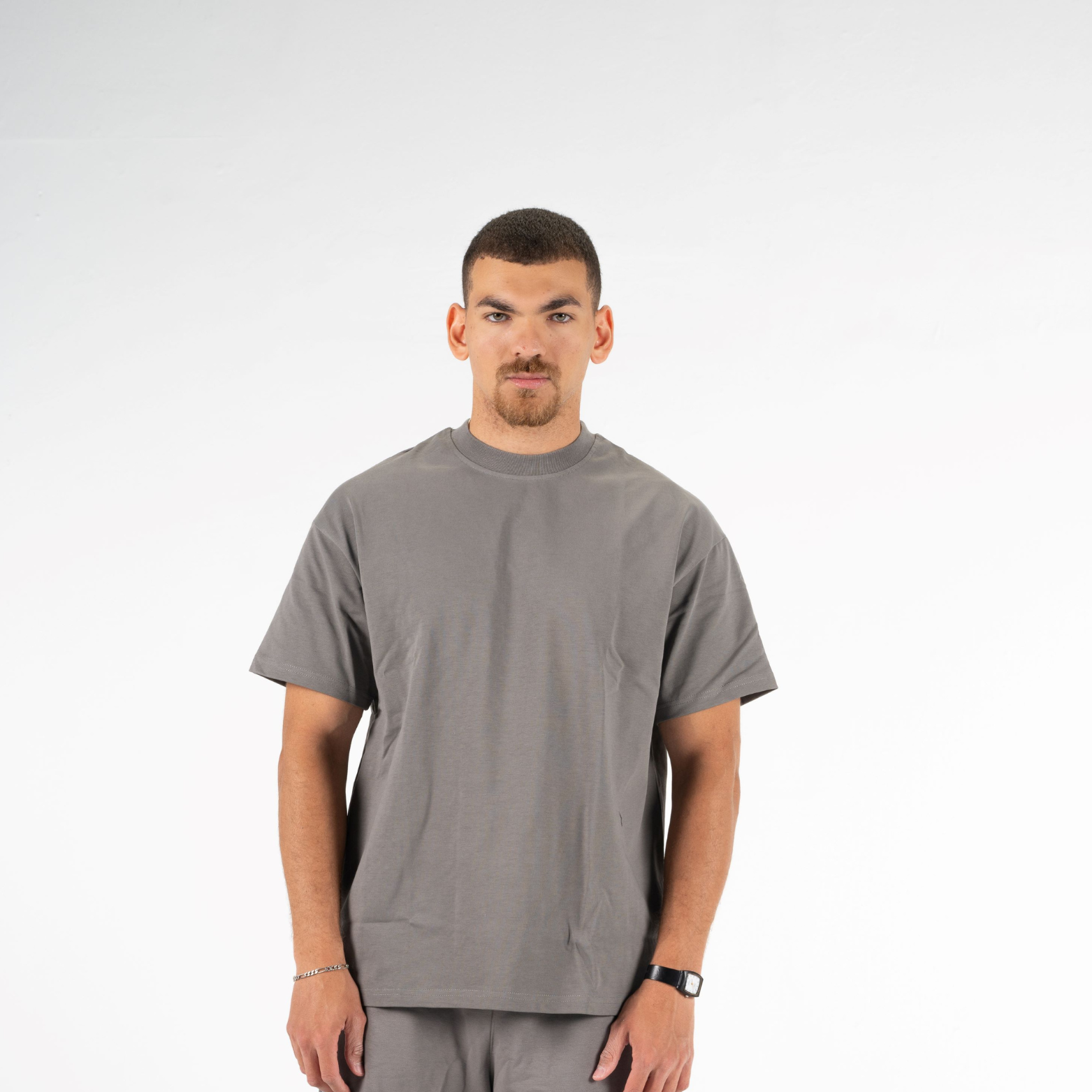 GRAY BOX FIT T-SHIRT